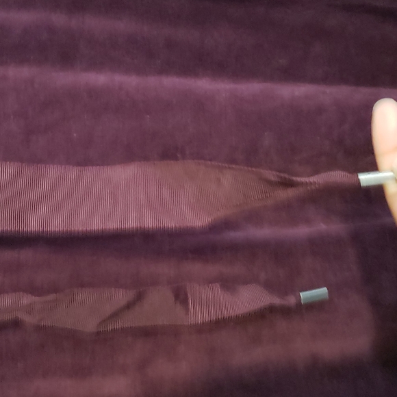 Jessica Simpson Burgundy Hooded Velour Maternity Dress Size XL - Picture 4 of 11